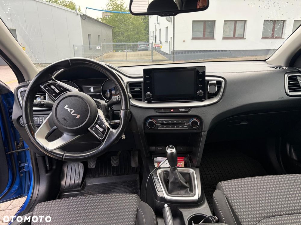 Kia Ceed 1.5 T-GDI M - 7