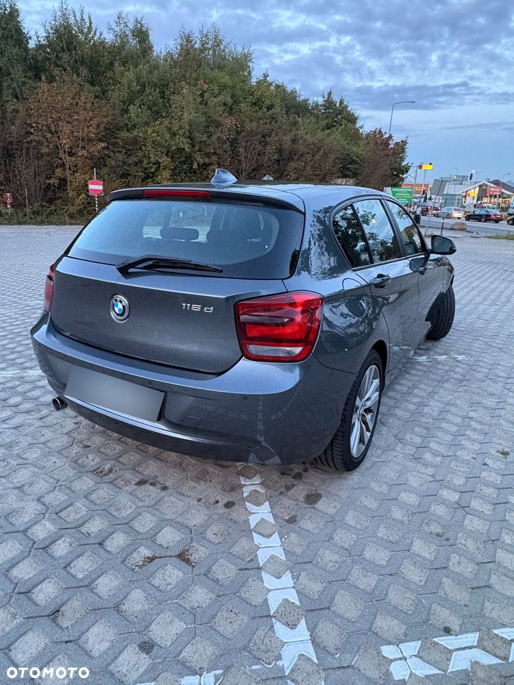 BMW Seria 1 116d Sport Line - 6