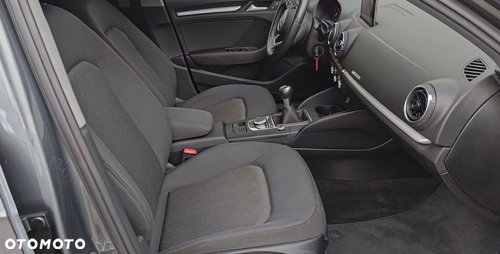 Audi A3 Sportback 1.6 TDI (clean diesel) Ambiente - 7