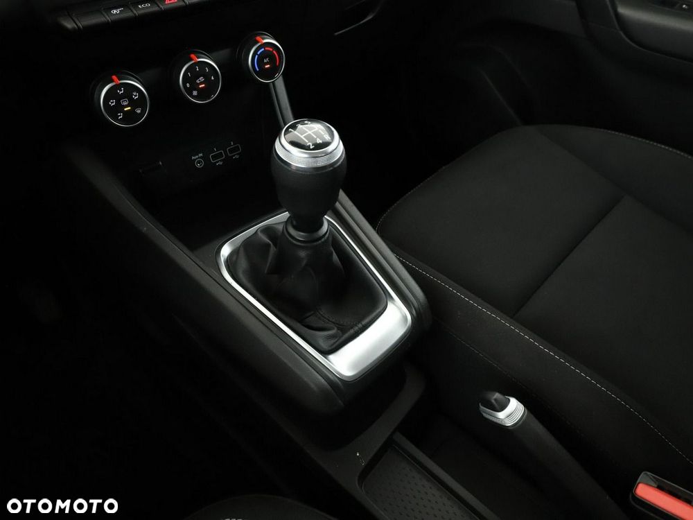 Renault Captur TCe 100 EXPERIENCE - 29