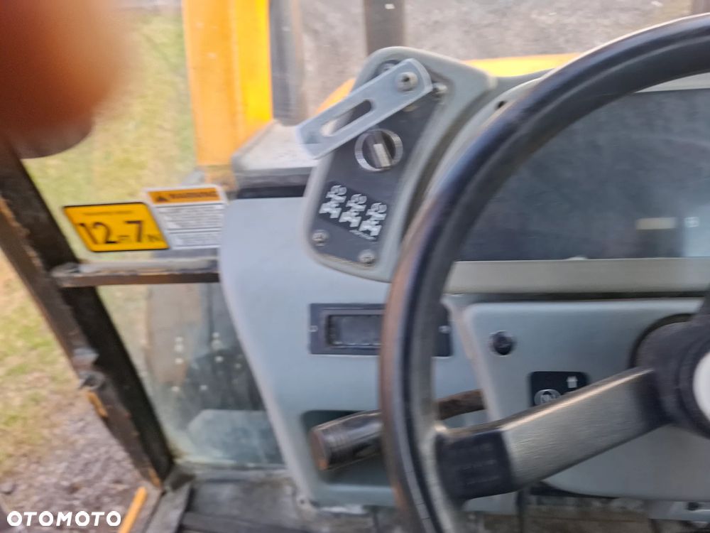 Fermec 860 - 9