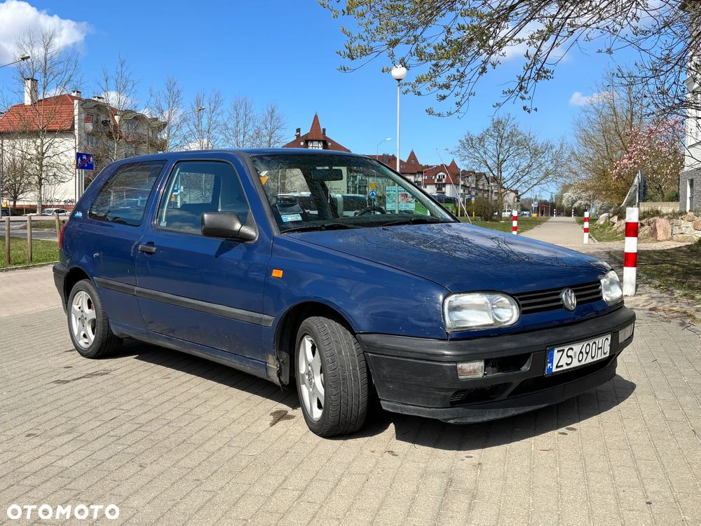 Volkswagen Golf 1.4 - 8