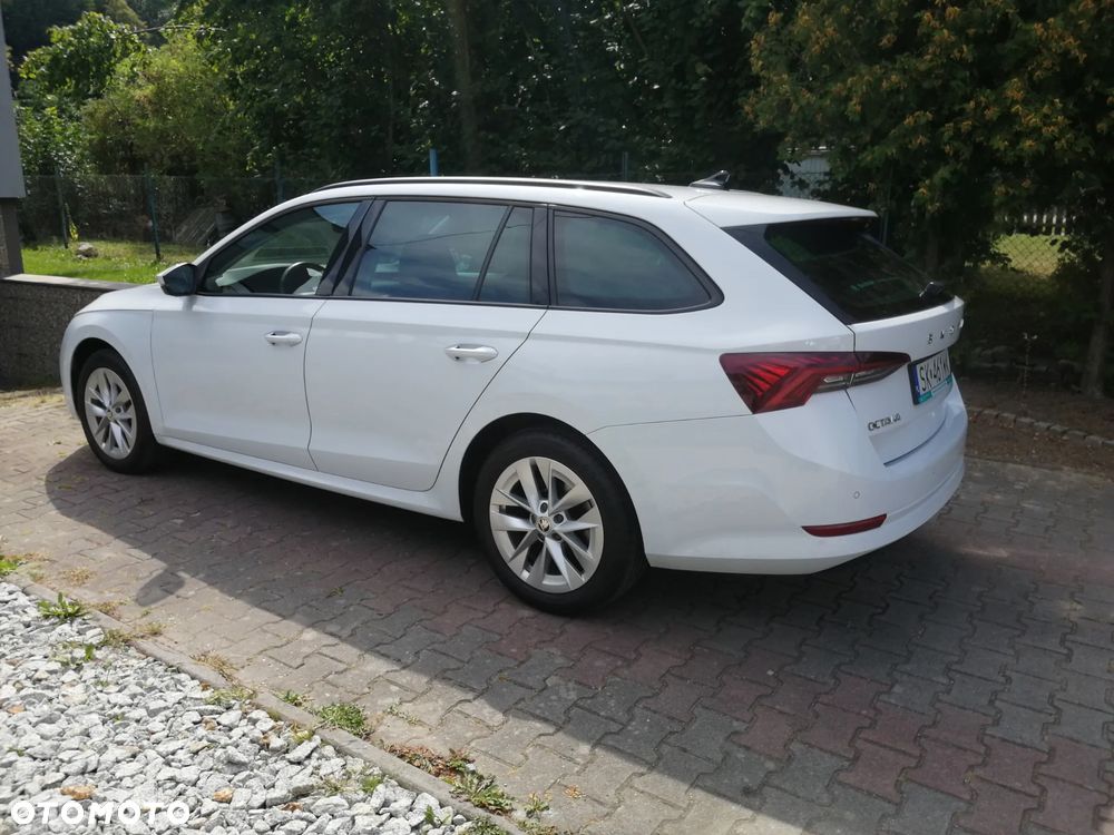 Skoda Octavia 2.0 TDI Ambition DSG - 5