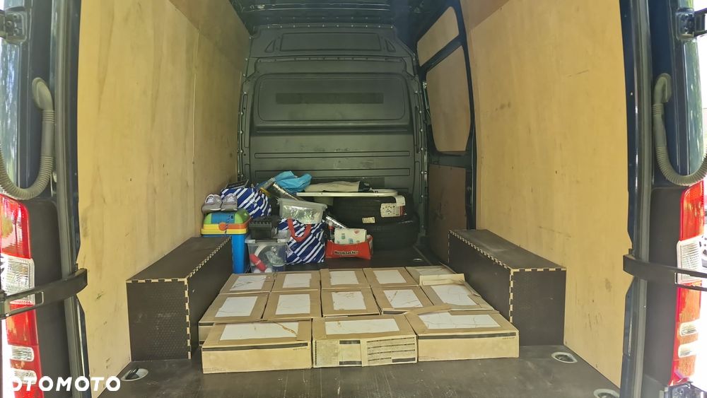 Mercedes-Benz Sprinter - 16