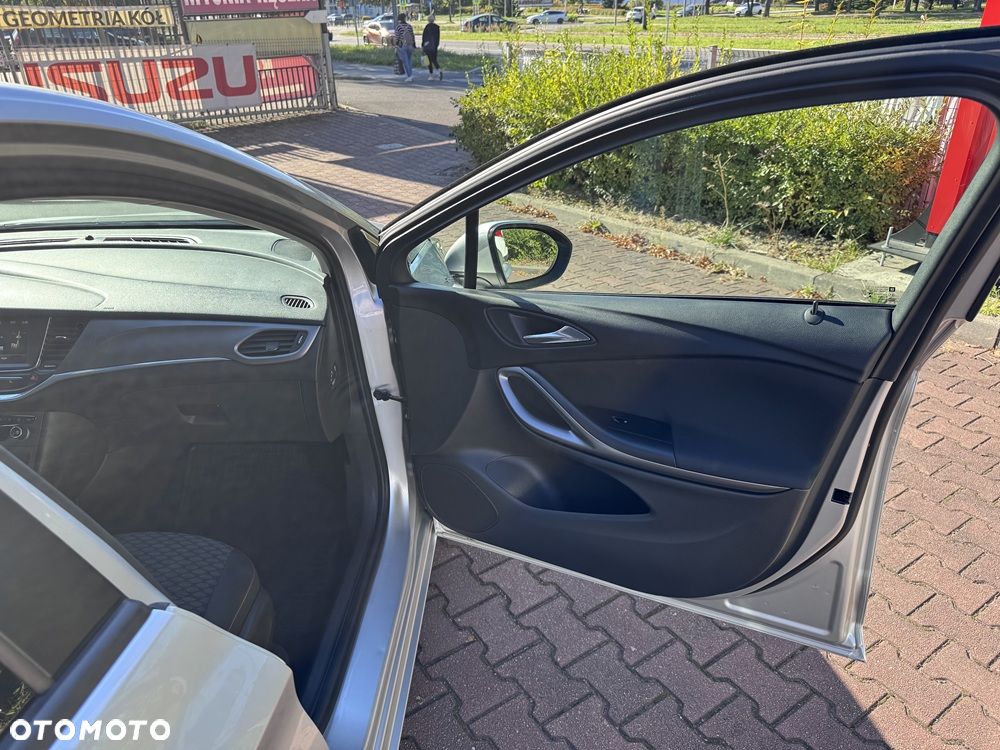 Opel Astra 1.4 T Enjoy - 19