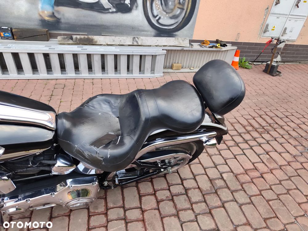 Harley-Davidson Softail Deluxe - 36