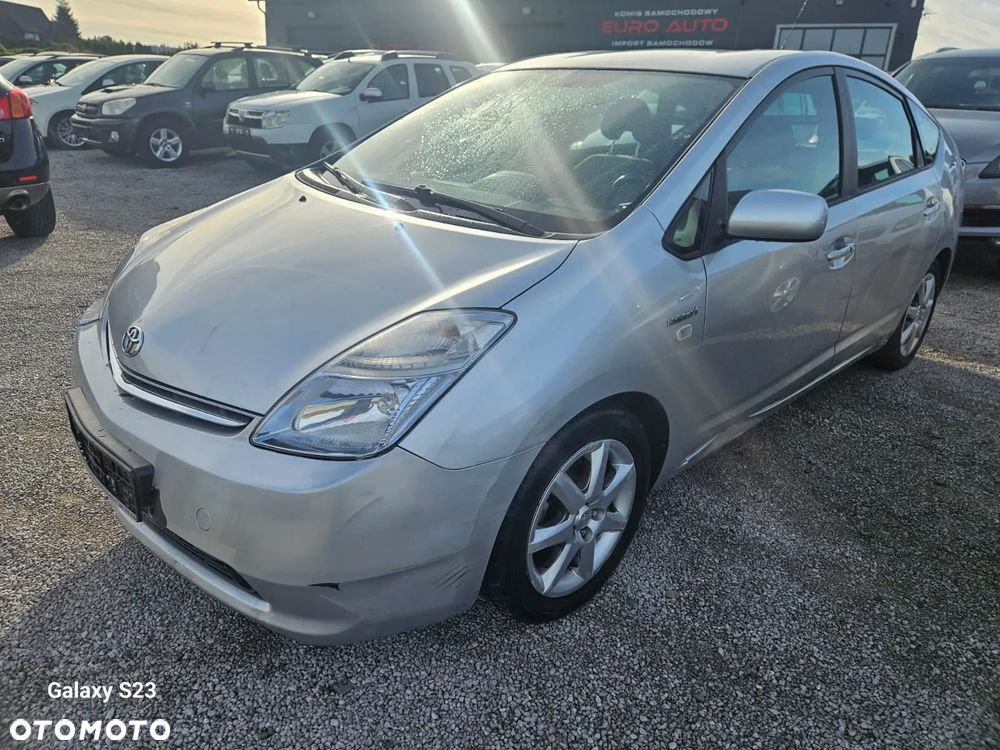 Toyota Prius 1.5 VVT-i Sol - 1