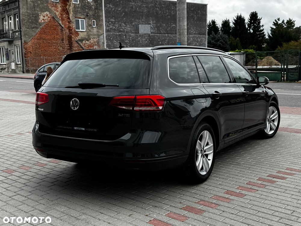 Volkswagen Passat 2.0 TDI (BlueMotion Technology) DSG Comfortline - 20