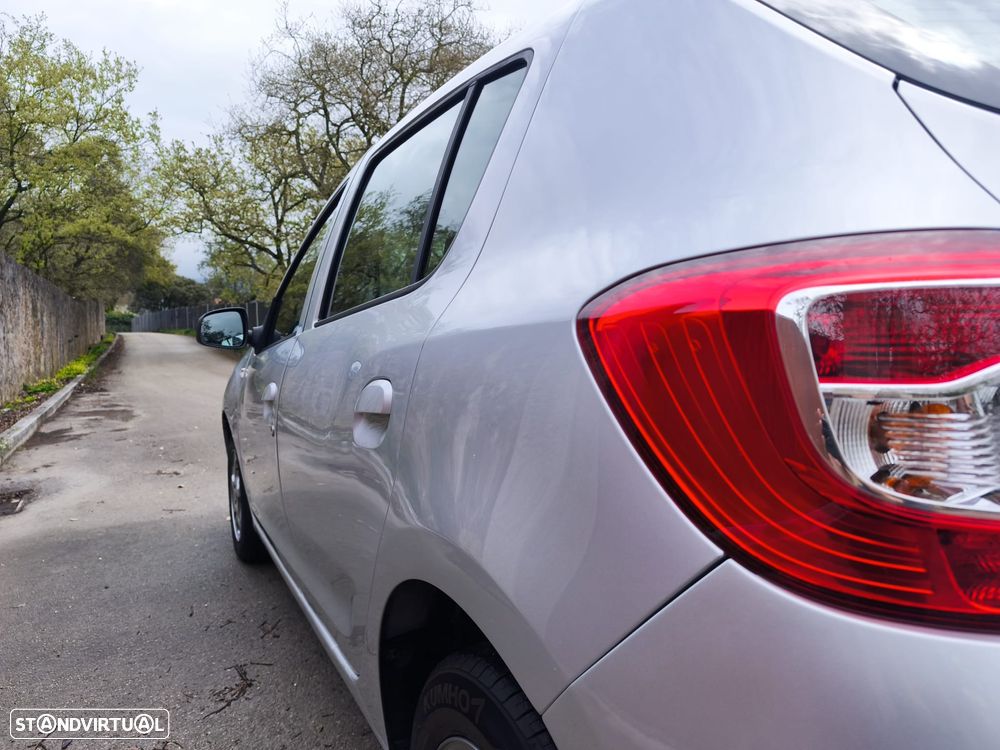 Dacia Sandero 1.5 dCi Comfort - 16