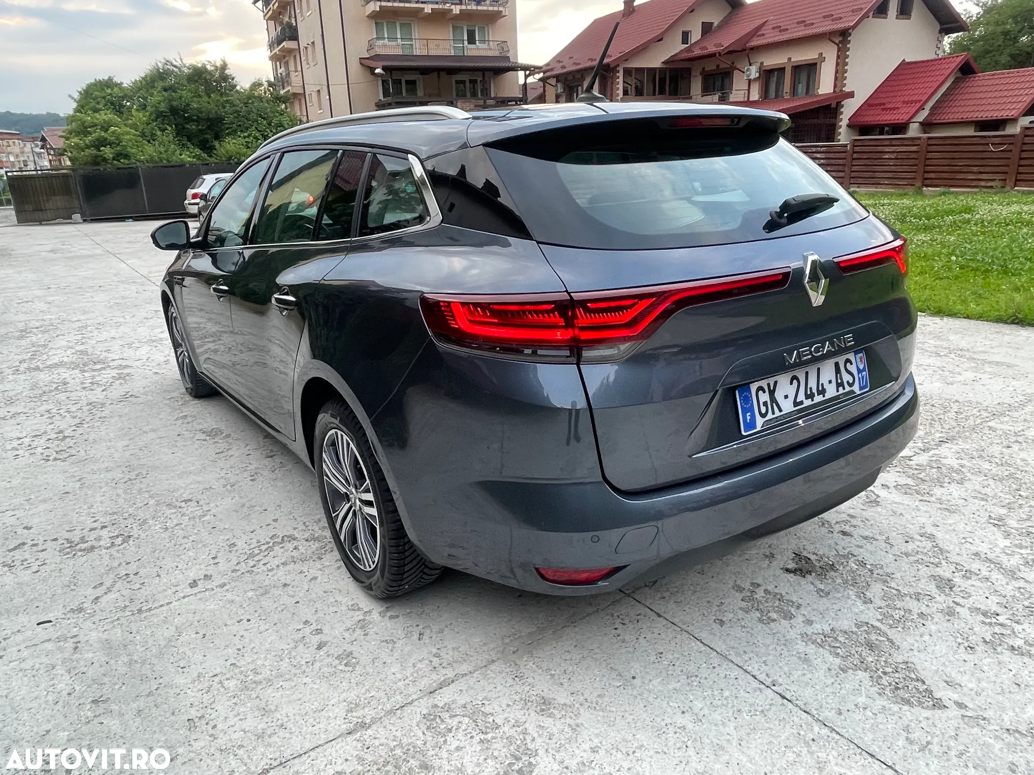 Renault Megane BLUE dCi 115 EDC INTENS - 17