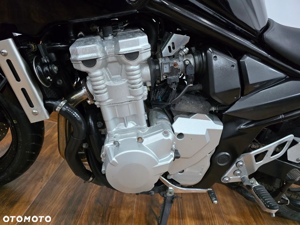 Suzuki Bandit - 10