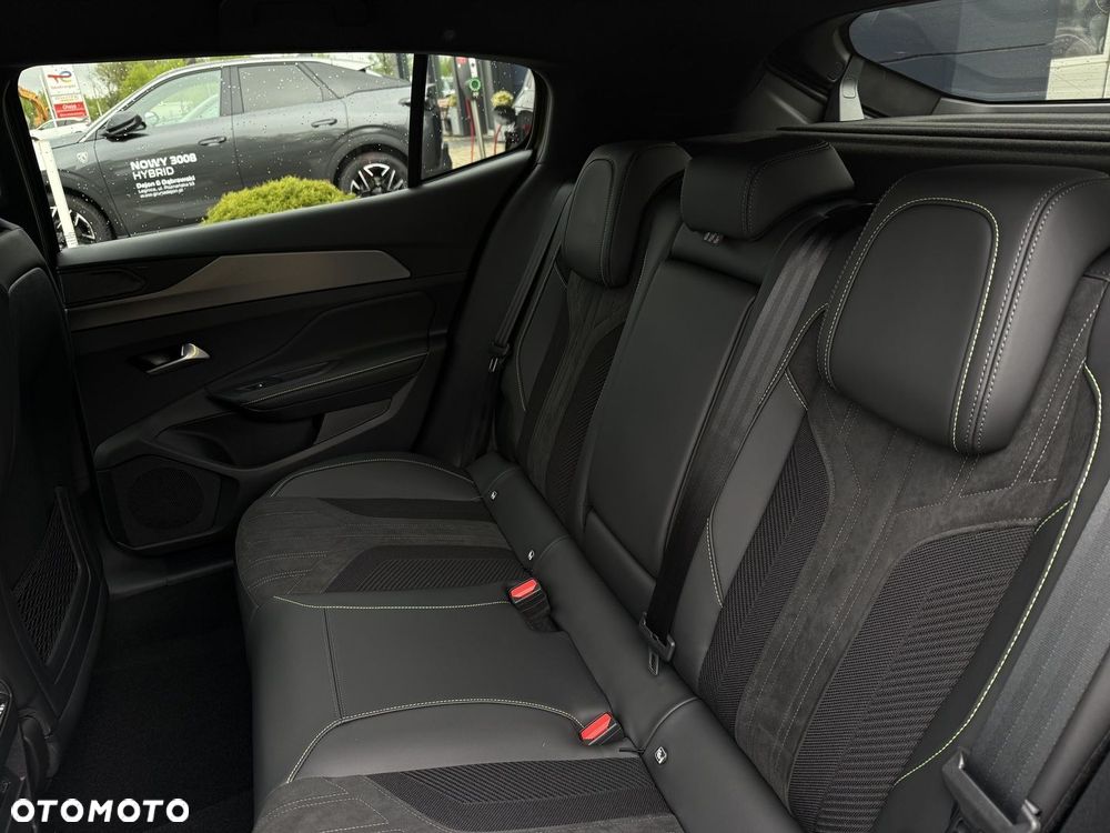 Peugeot 408 - 20
