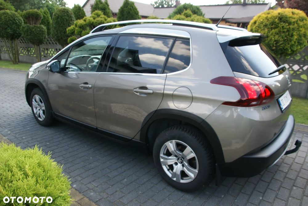 Peugeot 2008 1.6 BlueHDi Allure - 11
