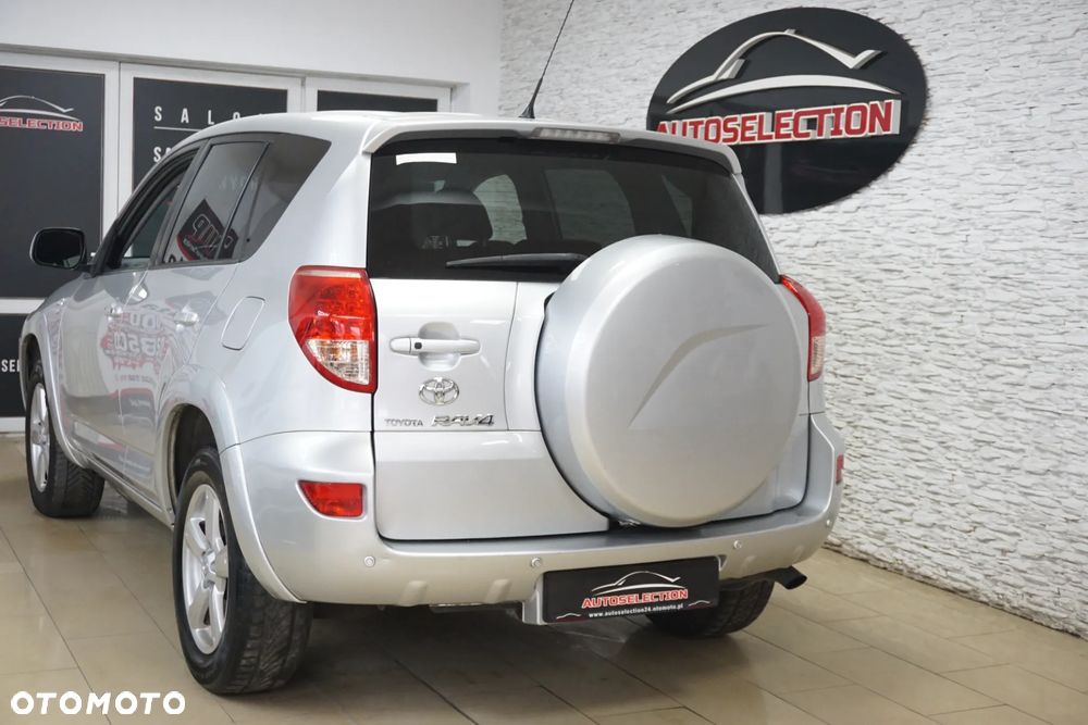 Toyota RAV4 2.2 D-CAT 4x4 Sol - 6