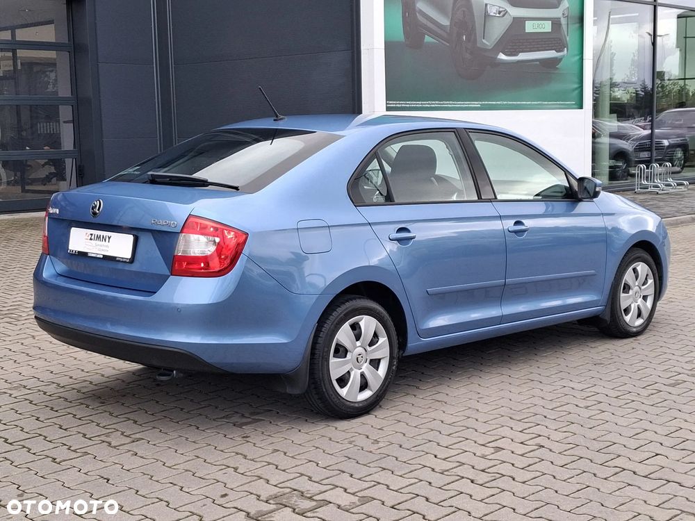 Skoda RAPID 1.6 TDI DPF Ambition - 6