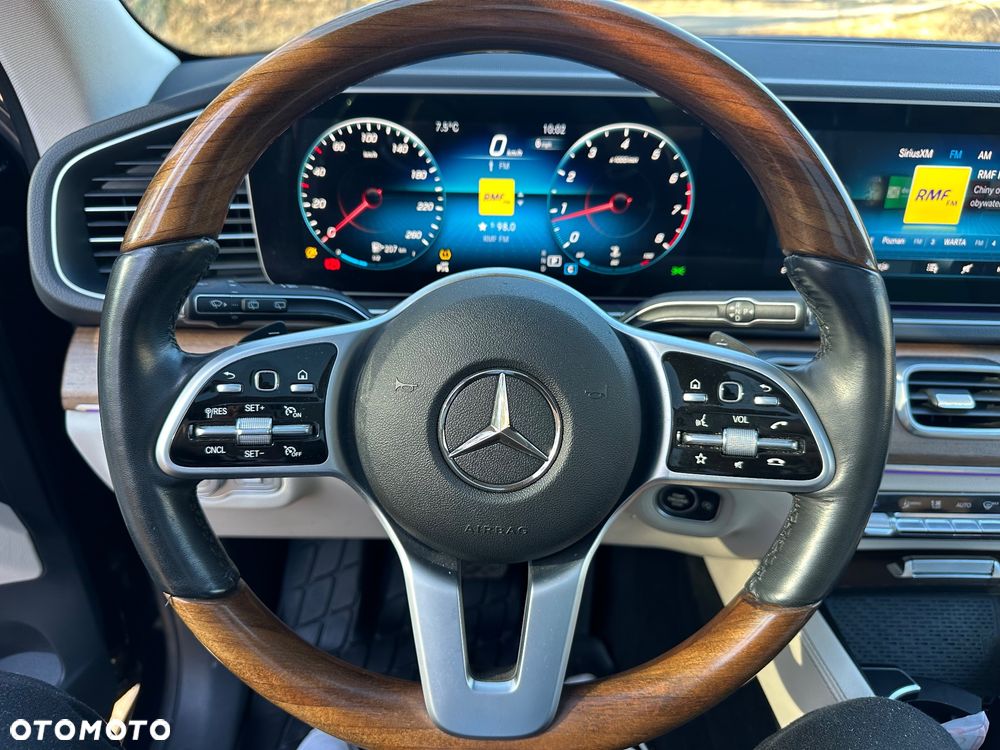 Mercedes-Benz GLE - 22