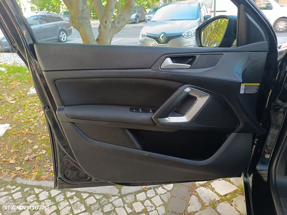 Peugeot 308 PureTech 130 GPF EAT8 Stop & Start Active Pack - 12