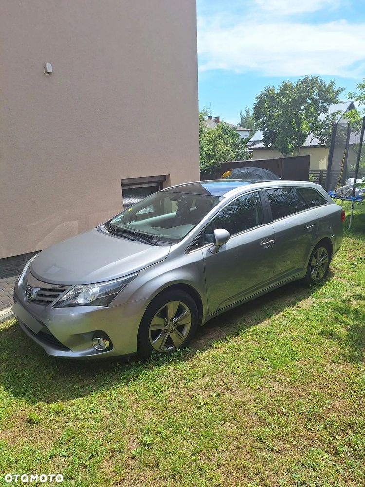 Toyota Avensis 2.0 D-4D Comfort - 2