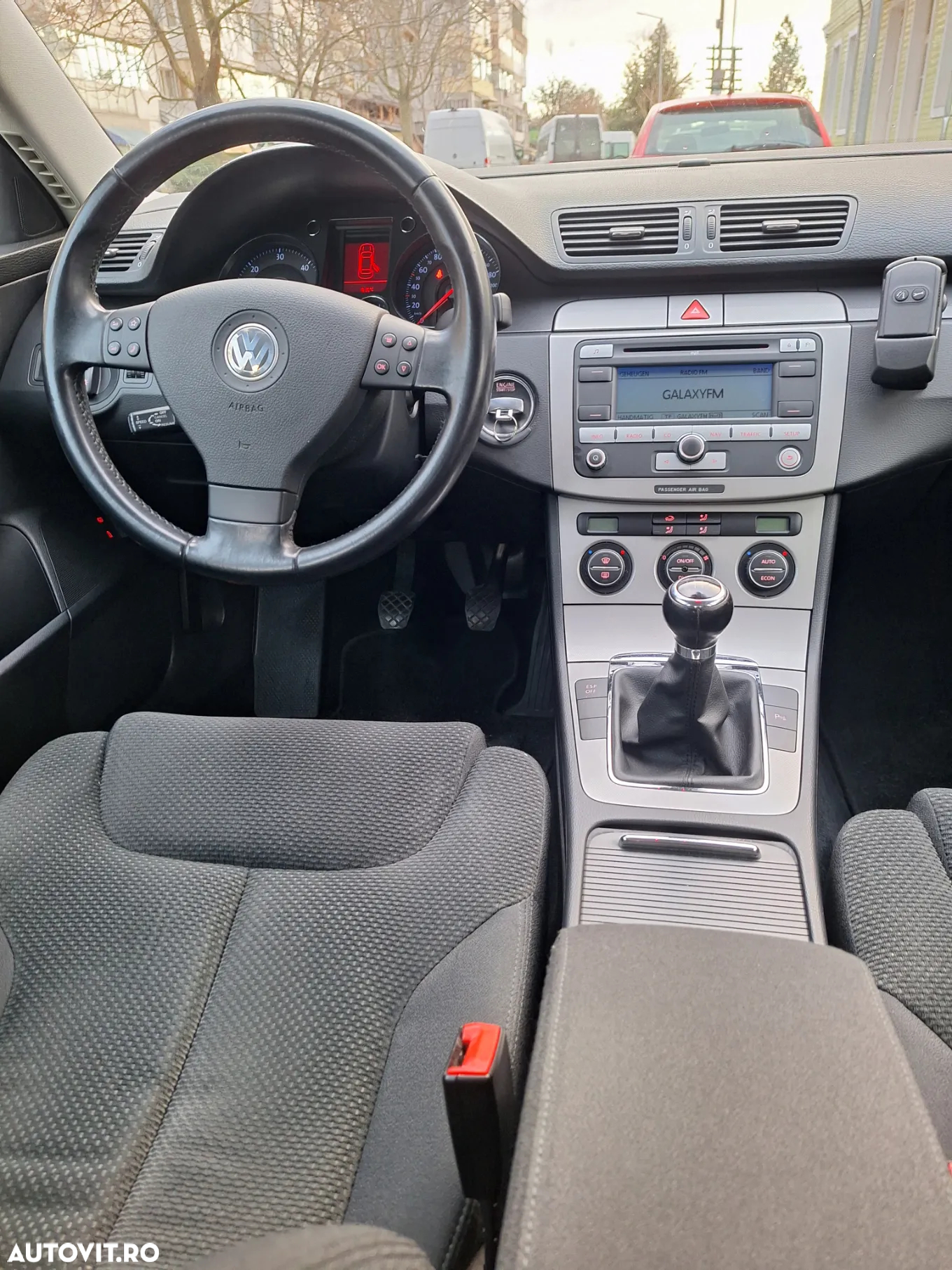 Volkswagen Passat 1.9 TDI DPF Comfortline - 20