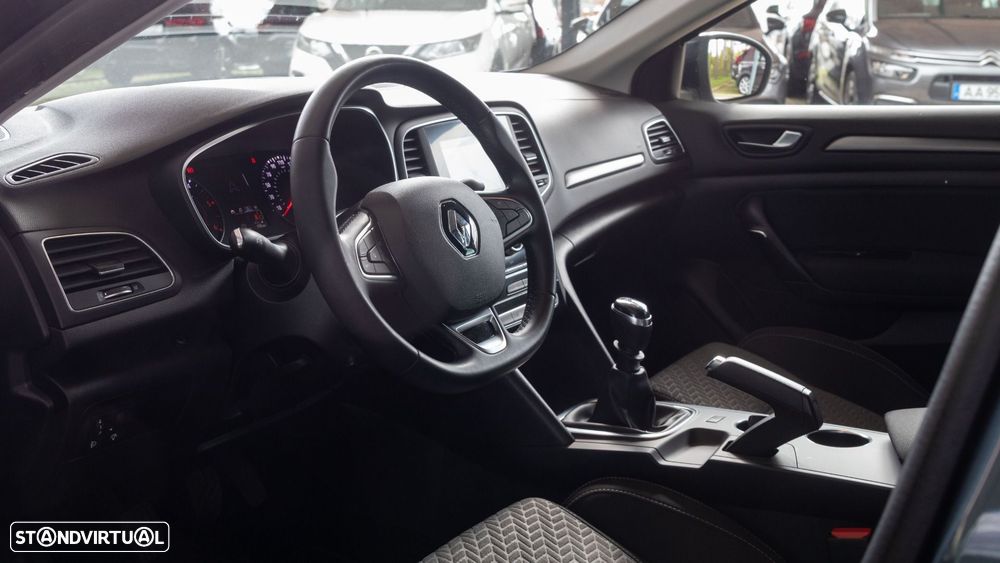 Renault Mégane Sport Tourer 1.5 Blue dCi Limited — fotografia 4