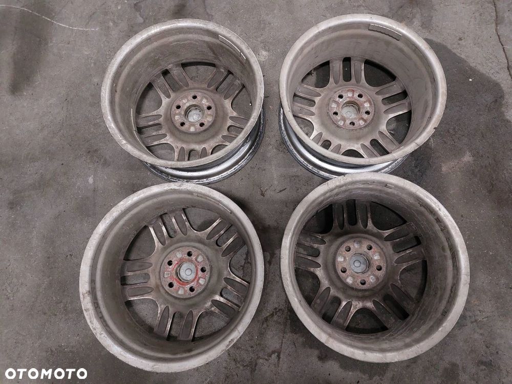 FELGA ALUMINIOWA 4 SZT VW GOLF IV 1J0601025F 5x100 6,5Jx16 ET42 FI57,1 - 9