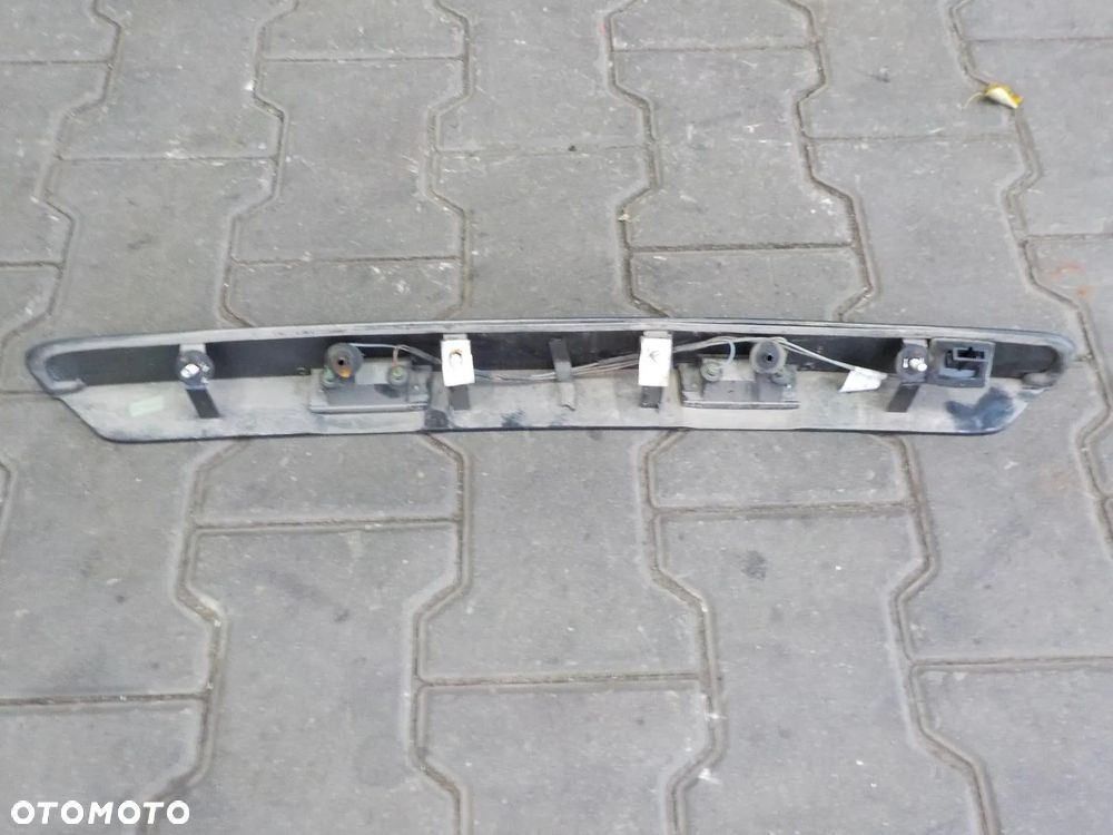 VW T5 PLASTIK LISTWA BLENDA PODŚWIETLENIA TABLICY KLAPA - 3