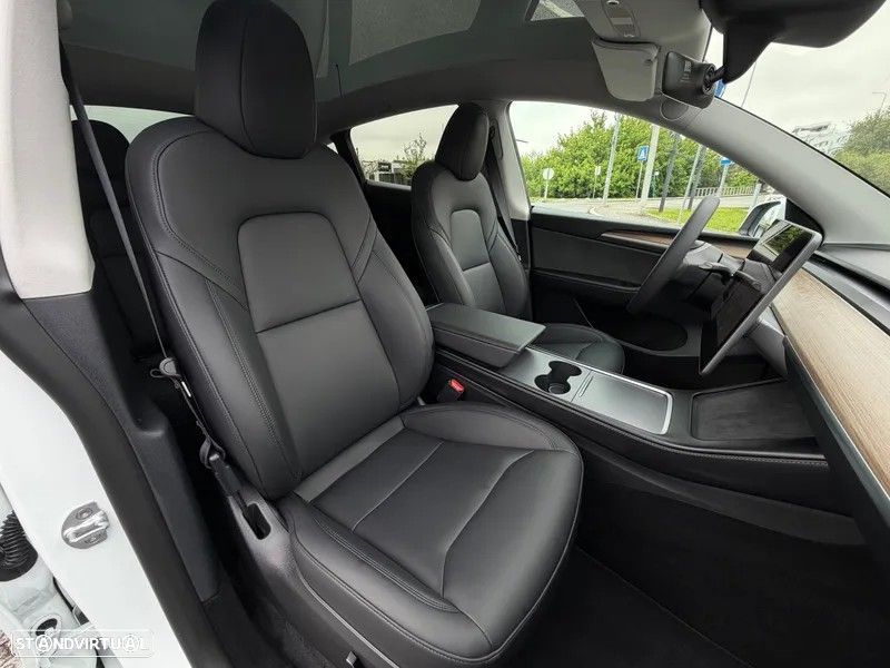 Tesla Model Y Tração Traseira - 52