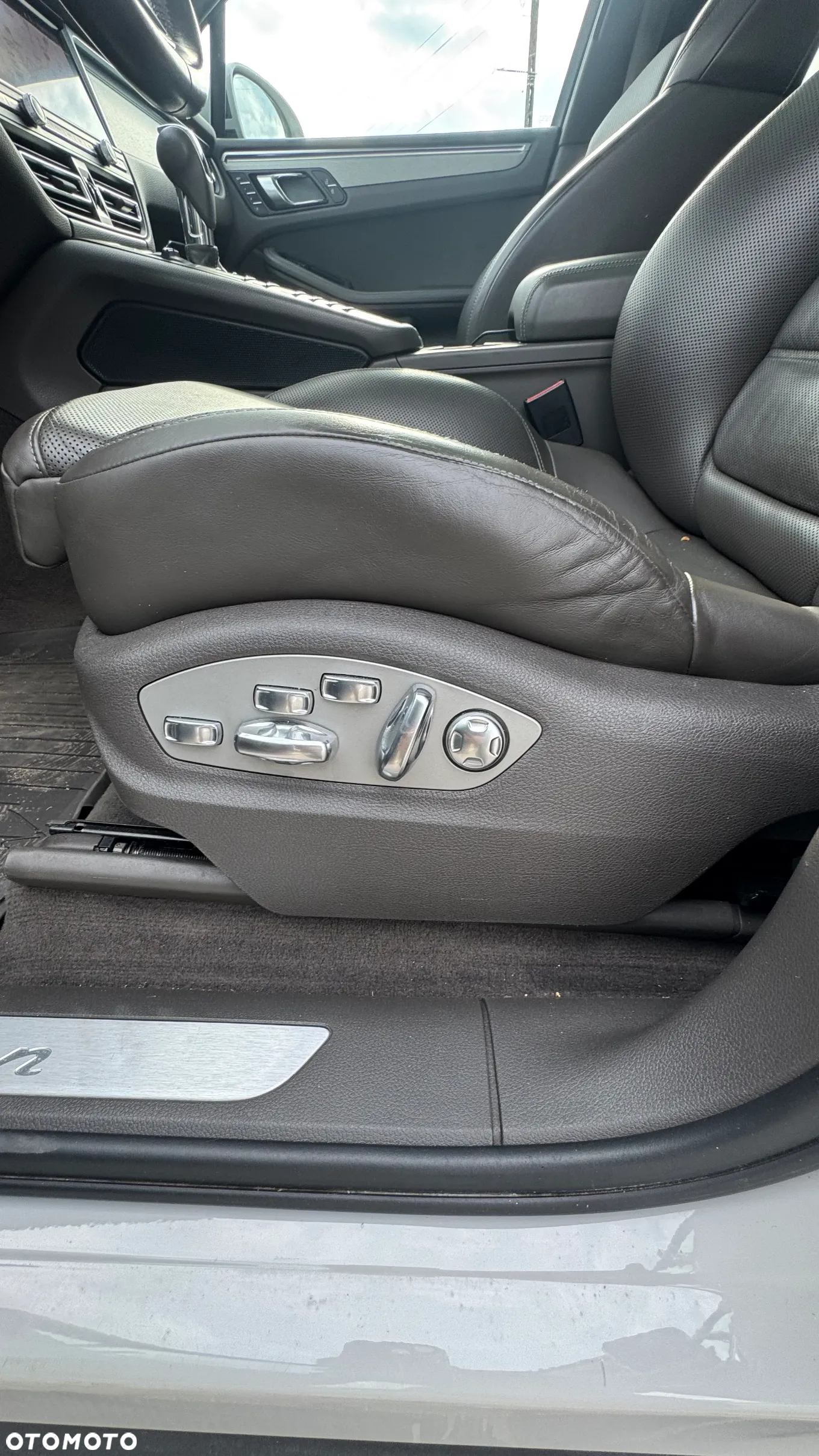 Porsche Macan Standard - 5