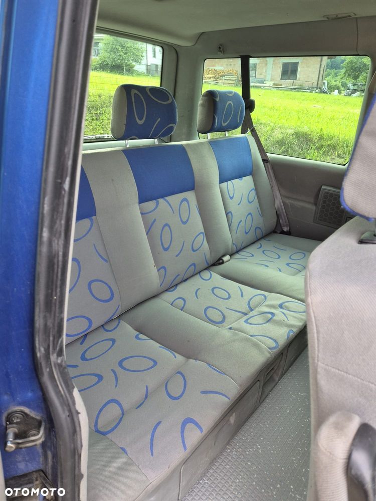 Volkswagen Multivan Standard - 12