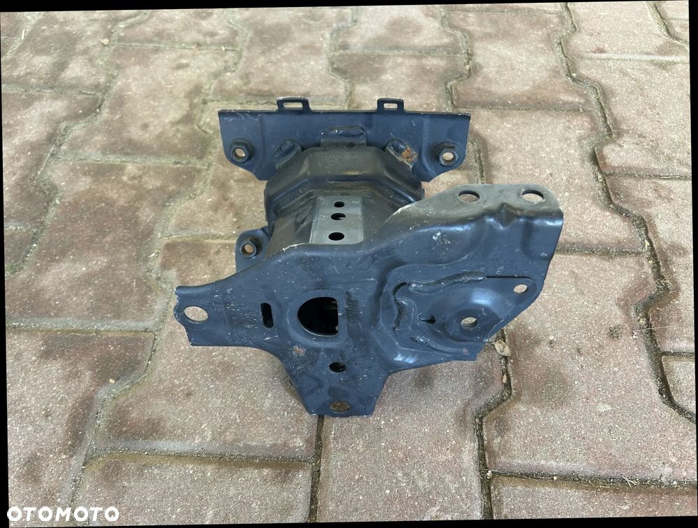 TOYOTA YARIS IV 4 2020- STREFA ZGNIOTU PRZEDNIA PODPORA PRZÓD PRAWA PRAWY KIEŁ - 3