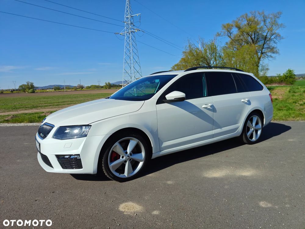 Skoda Octavia 2.0 TDI (Green tec) RS - 19