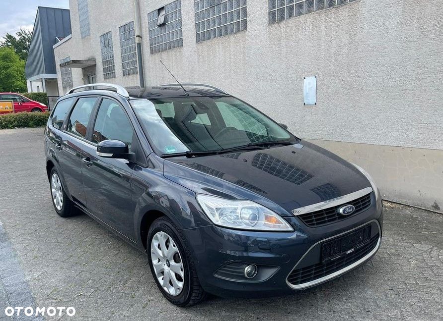 Ford Focus 2.0 TDCi DPF Ghia - 9