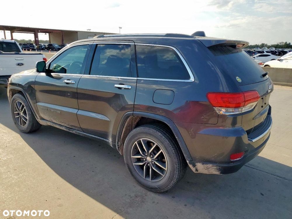 Jeep Grand Cherokee - 12