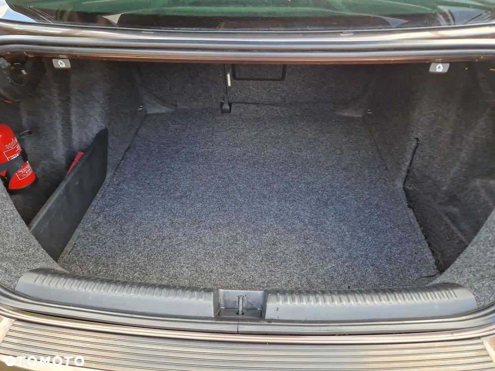 Volkswagen Jetta 1.4 TSI Highline DSG - 11
