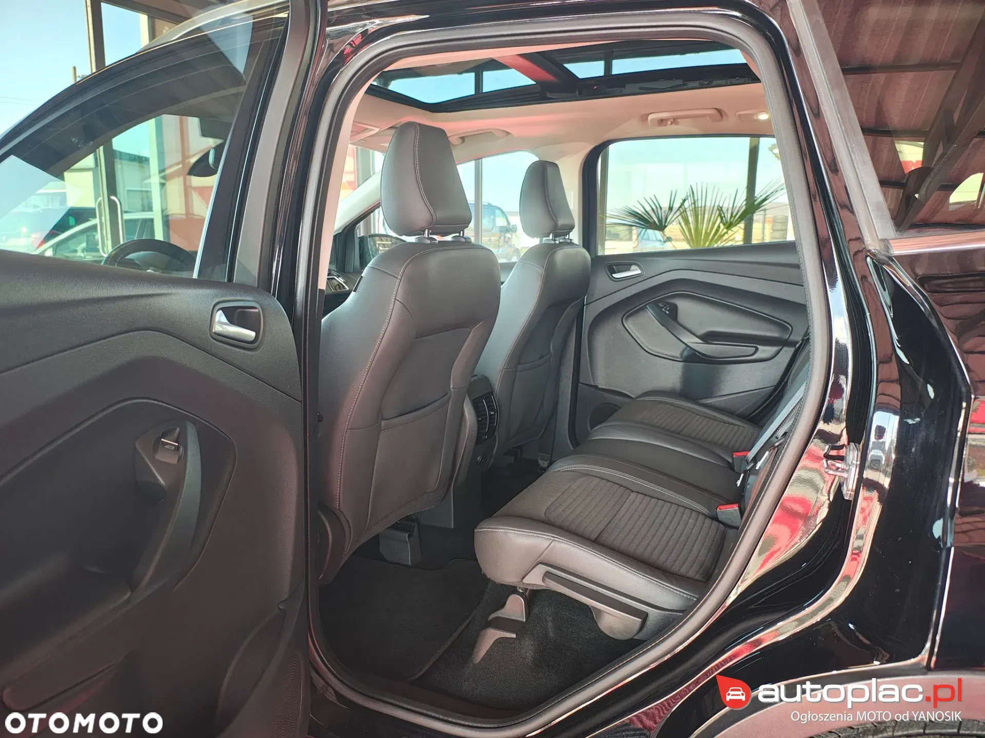 Ford Kuga 2.0 TDCi 4x4 Business Edition - 26