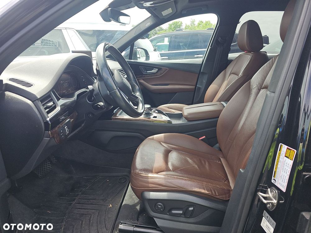 Audi Q7 3.0 TFSI Quattro Tiptronic - 8