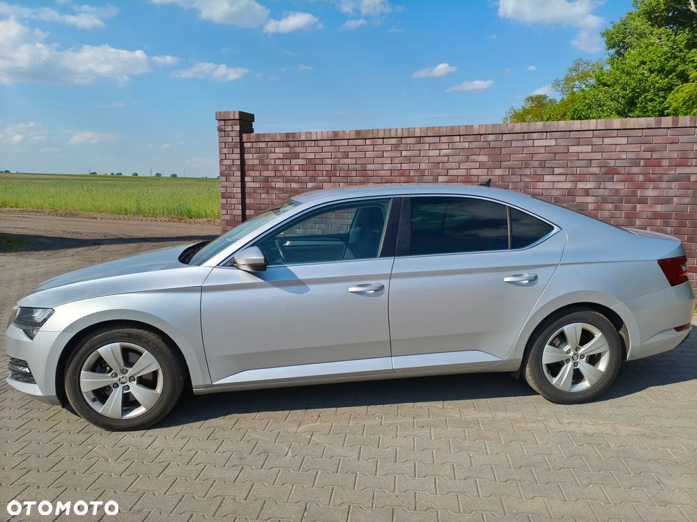Skoda Superb 2.0 TDI Ambition - 3