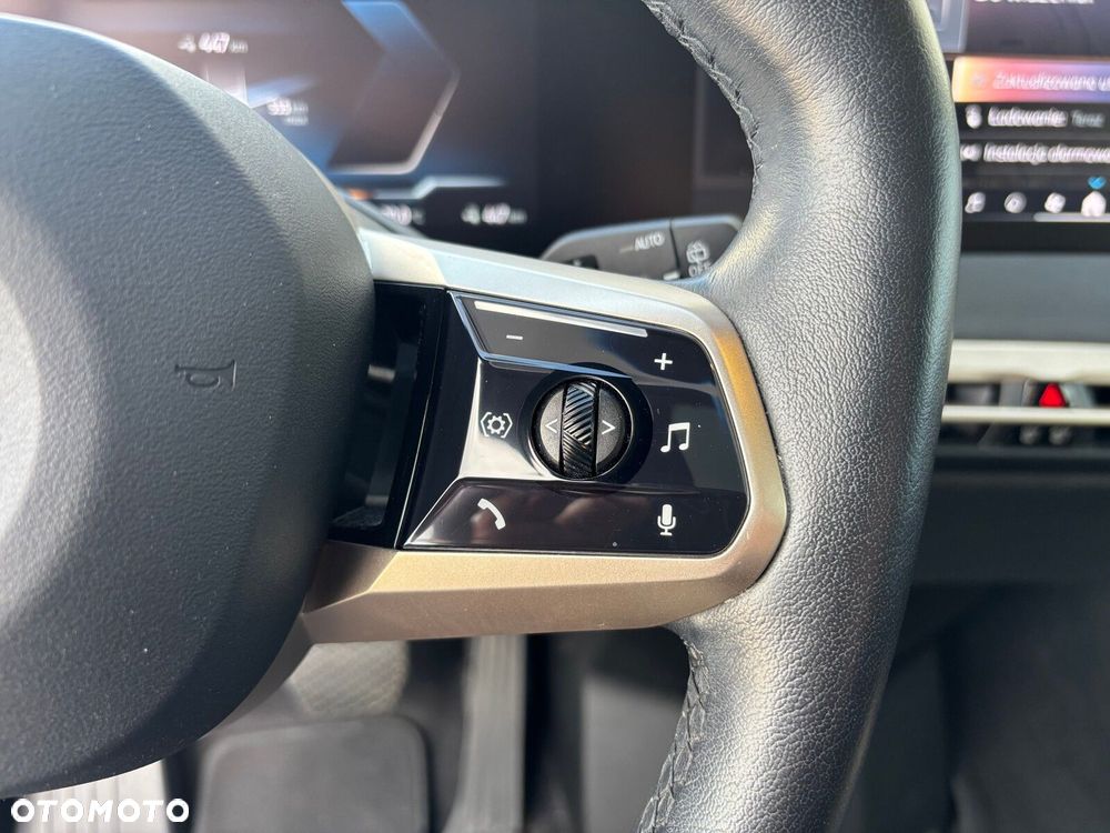 BMW iX - 26