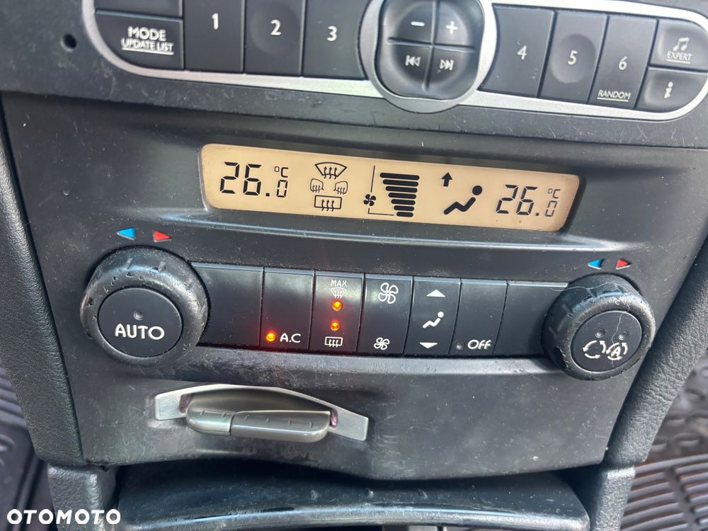 Renault Laguna - 21