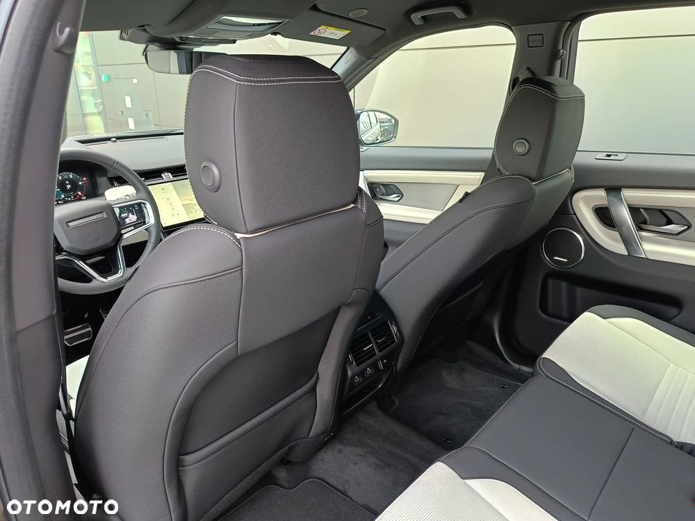 Land Rover Discovery Sport - 37