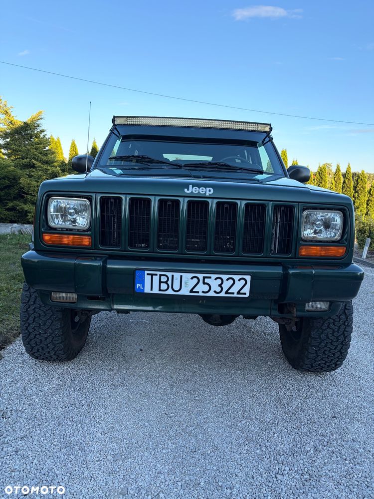 Jeep Cherokee 4.0 Sport - 5