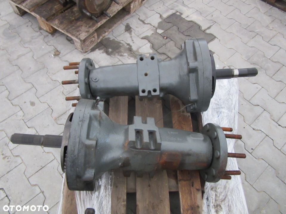 Zwolnica układ planetarny półoś Massey Ferguson 5710 5711 5712 5713 SL - 1