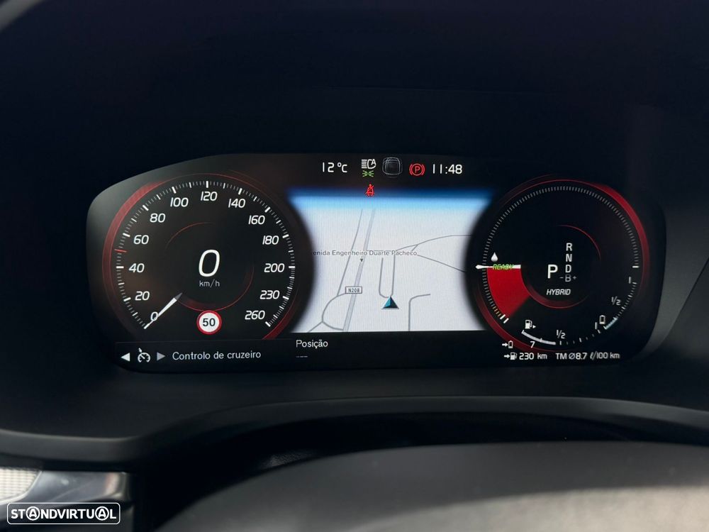 Volvo V60 2.0 T6 AWD TE R-Design - 32