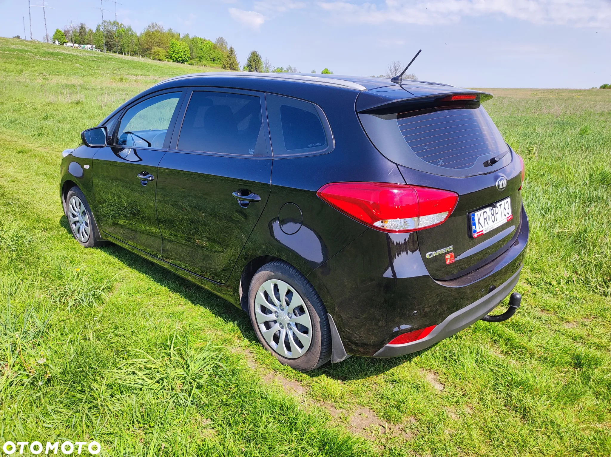Kia Carens - 2
