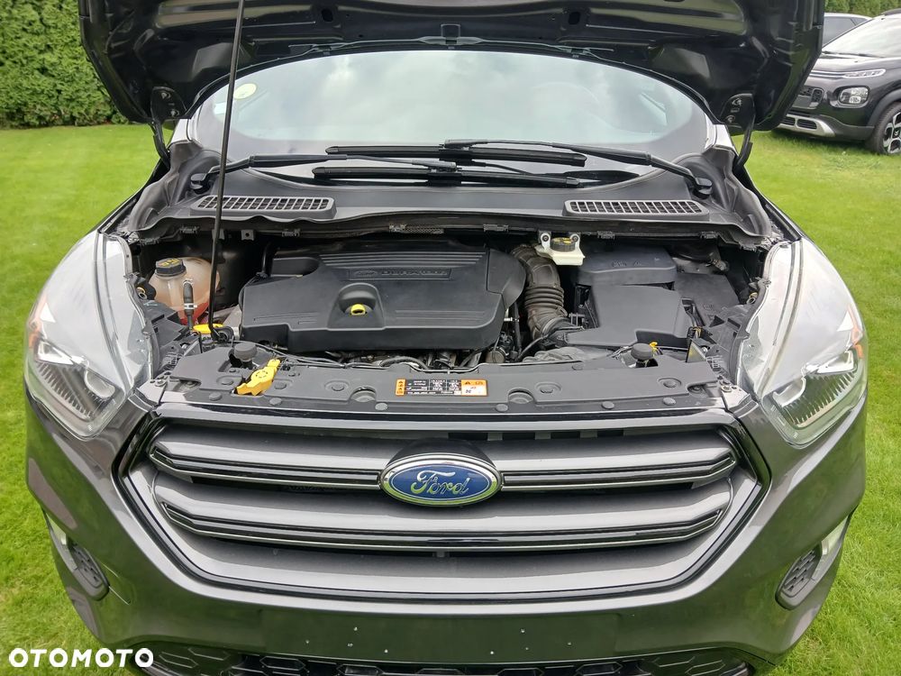 Ford Kuga 2.0 TDCi 2x4 ST-Line - 11