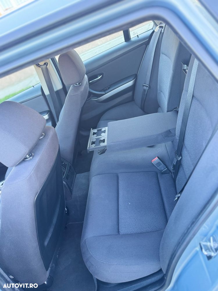 BMW Seria 3 318d - 8