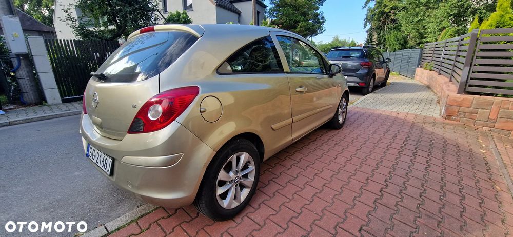 Opel Corsa 1.2 16V - 6