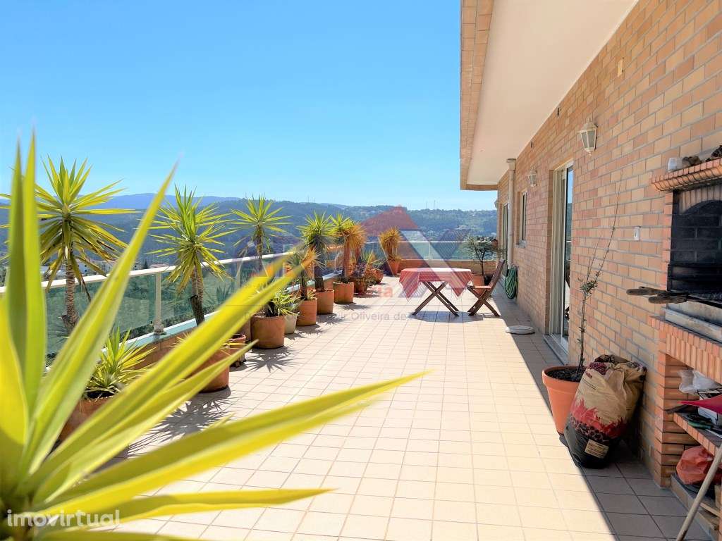 Esplêndido apartamento, T4 com terraço e box para 2 viaturas. Inser... - Grande imagem: 2/34