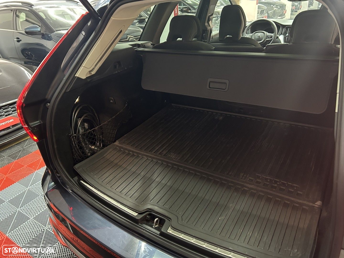 Volvo XC 60 2.0 T6 PHEV Inscription Expression AWD - 16