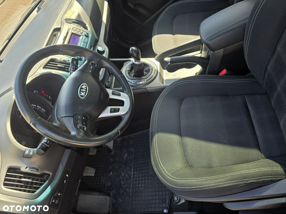 Kia Sportage - 14